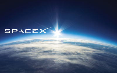 SpaceX Gets Contract for First Manned Space Flight